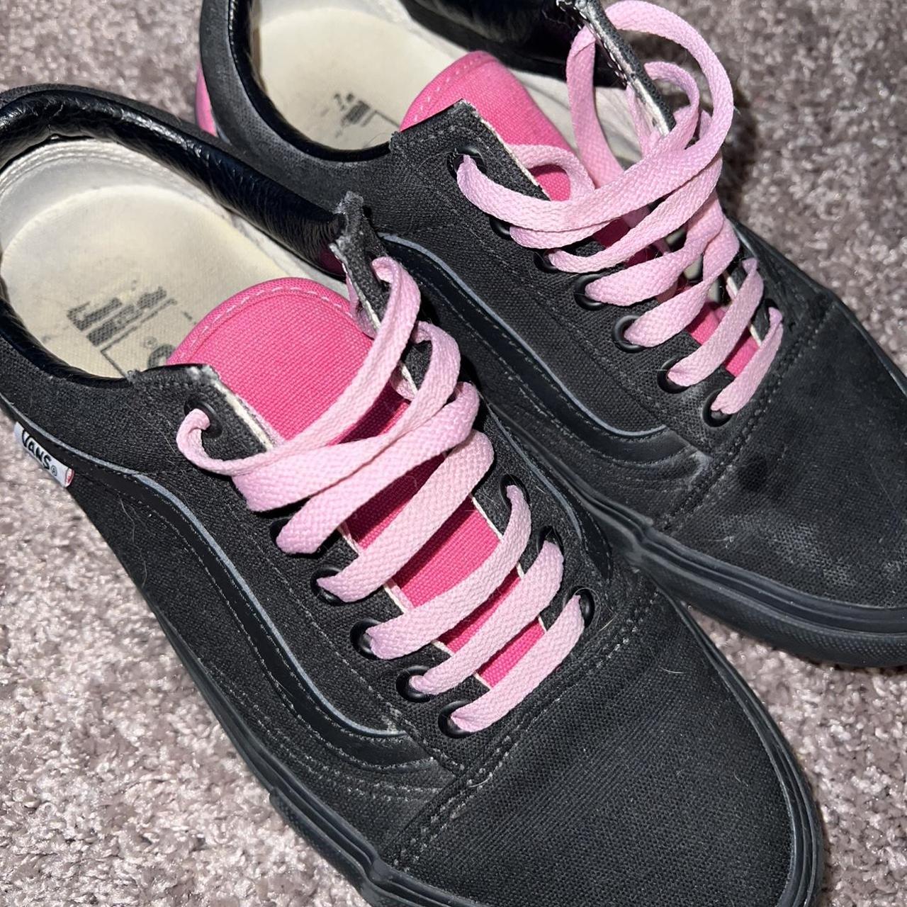 CHER STRAUBERRY CUSTOM PRO VANS Super cute pink