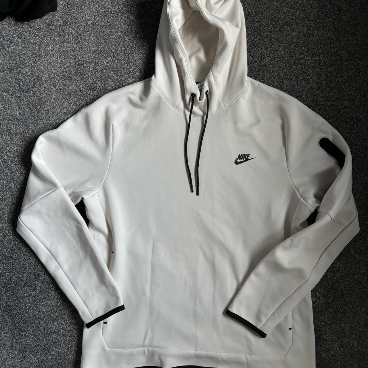nike tech jumper