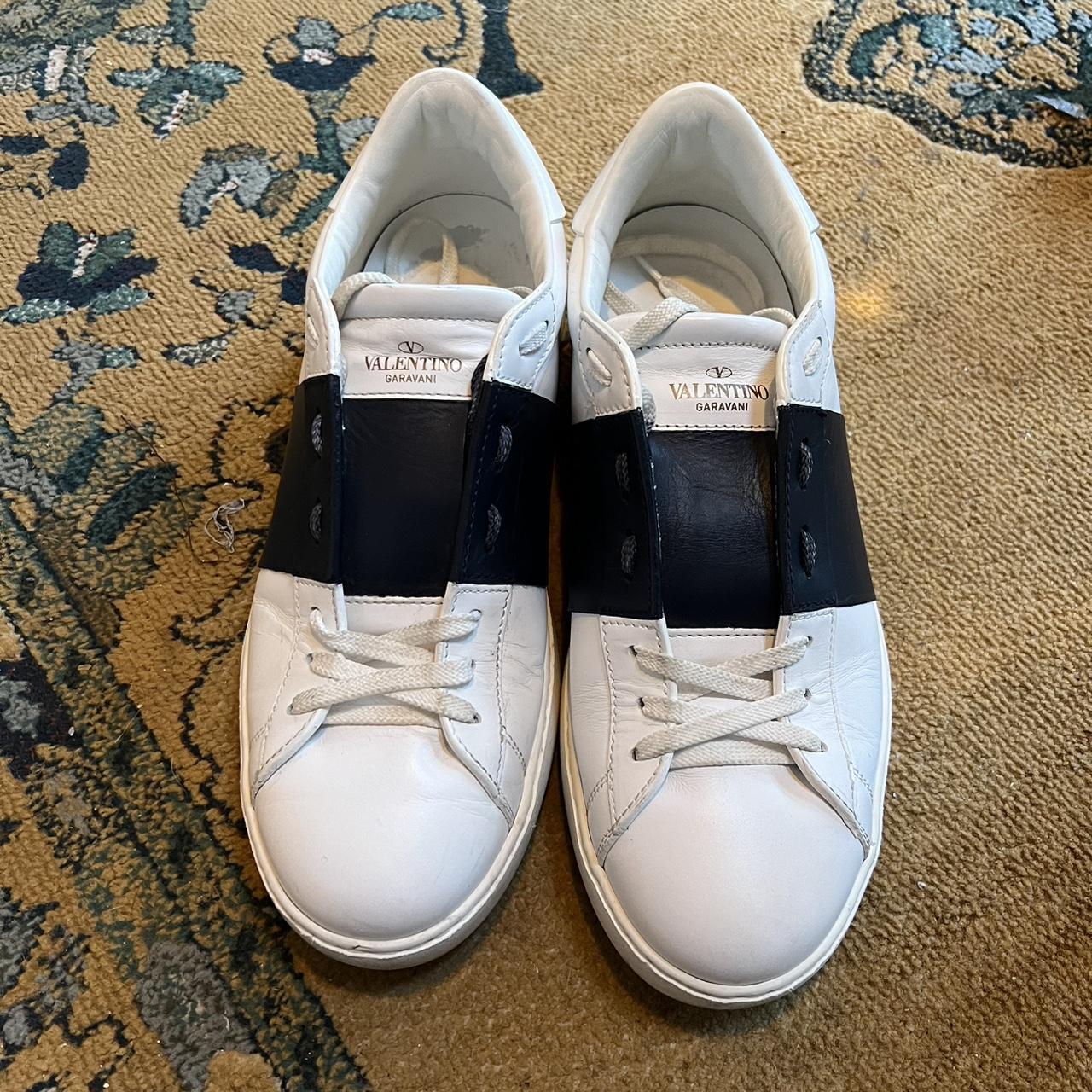 Valentino Men s trainers Decent condition few