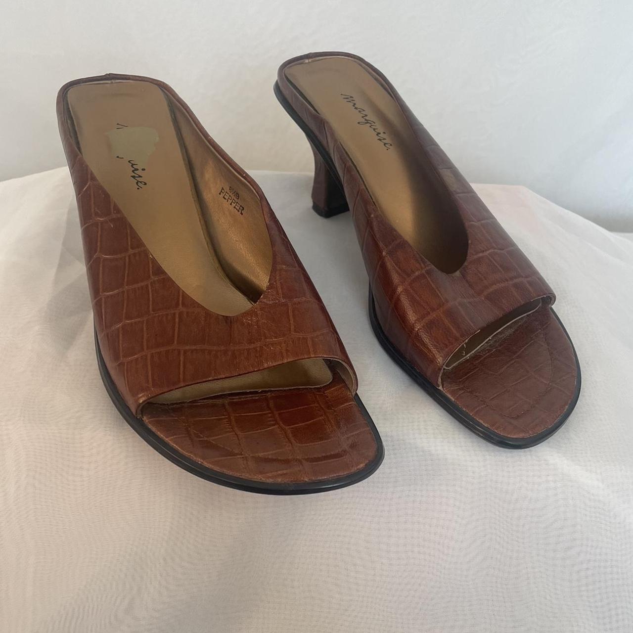 The CUTEST vintage mules. Brown leather alligator... - Depop