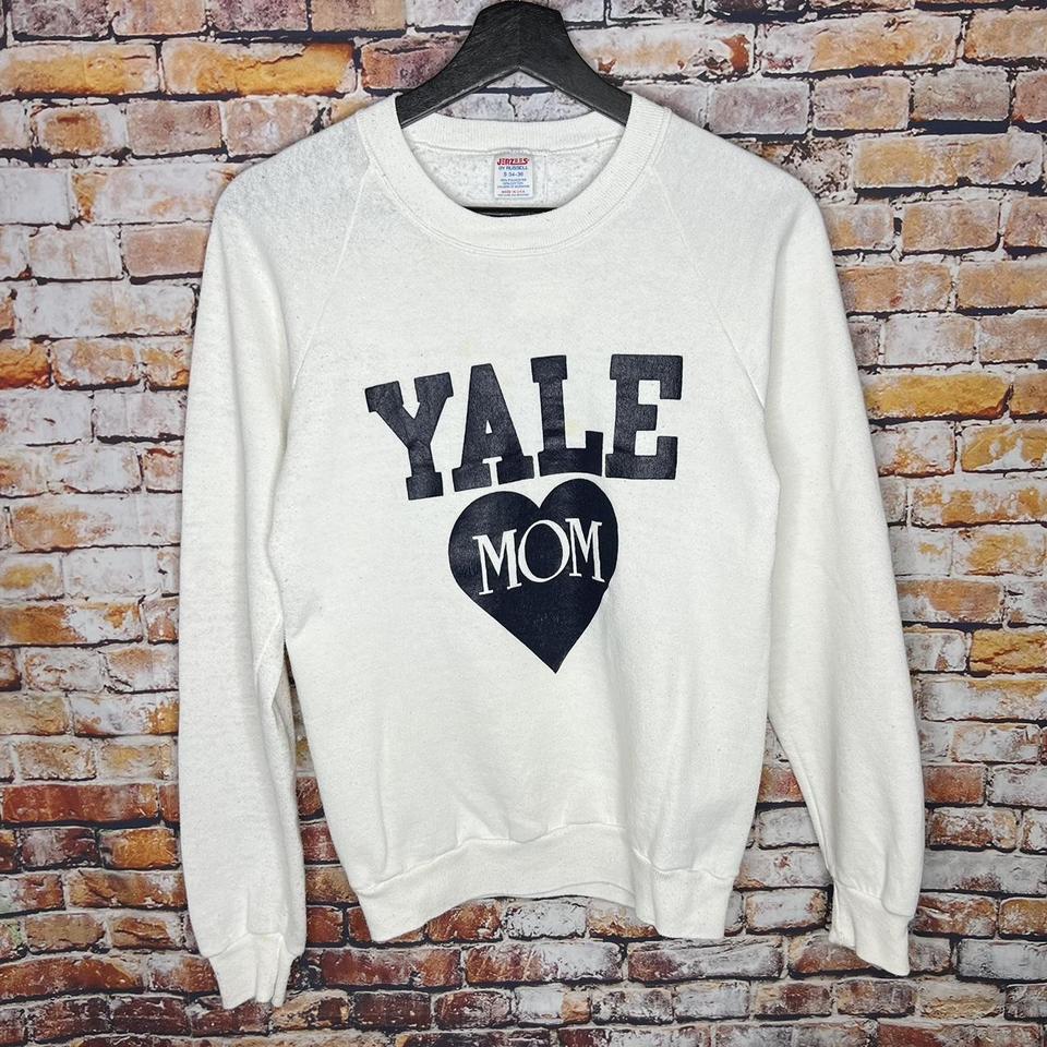 Yale 2025 mom sweatshirt