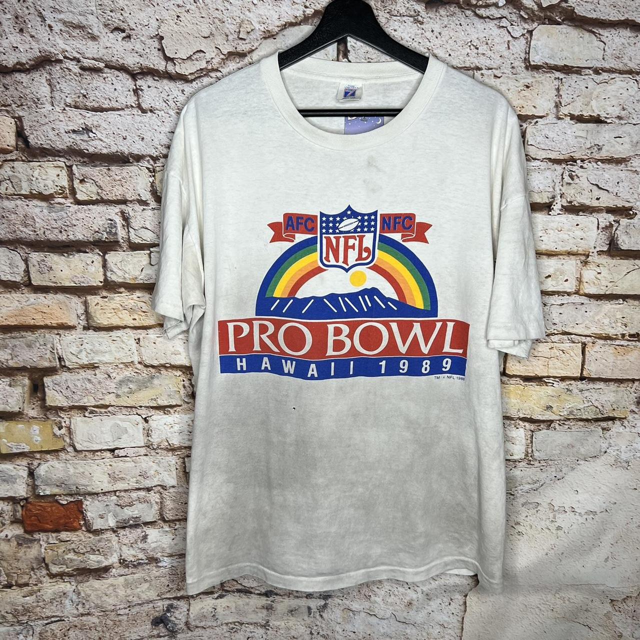 Vintage Hawaii Pro Bowl 1999 T-Shirt by Happy Shirts Hawaii