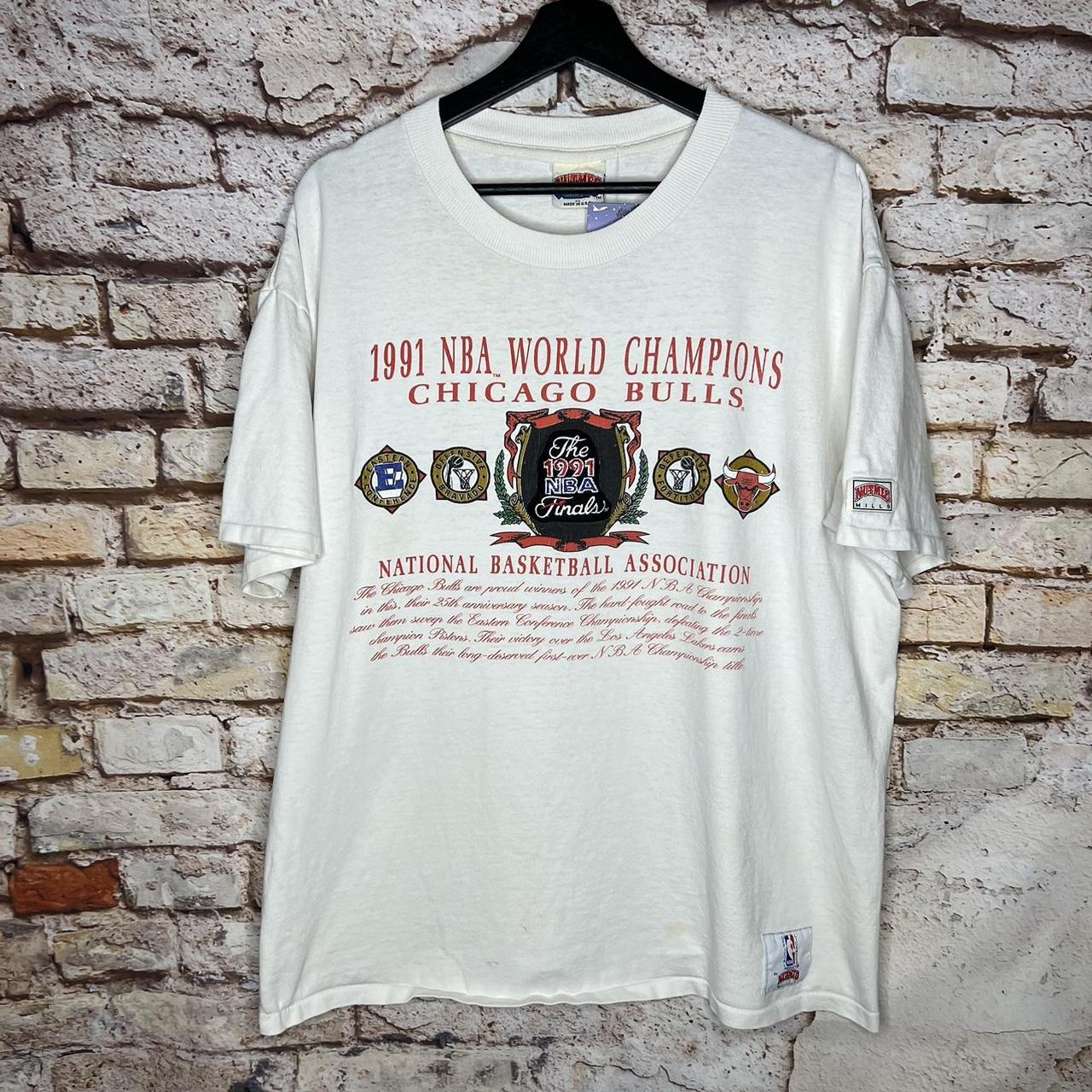 Vintage 90s Chicago Bulls T-shirt XL NBA Basketball 1991 World Champions