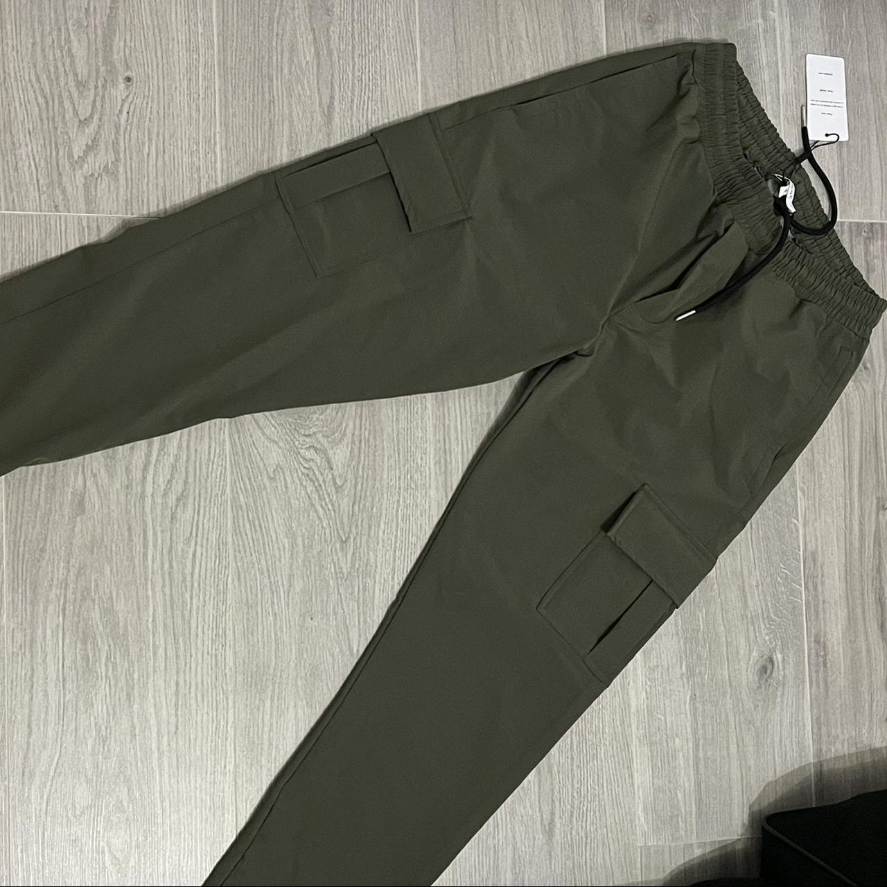 BRAND NEW ARNE CARGO PANTS size SMALL Fits... Depop