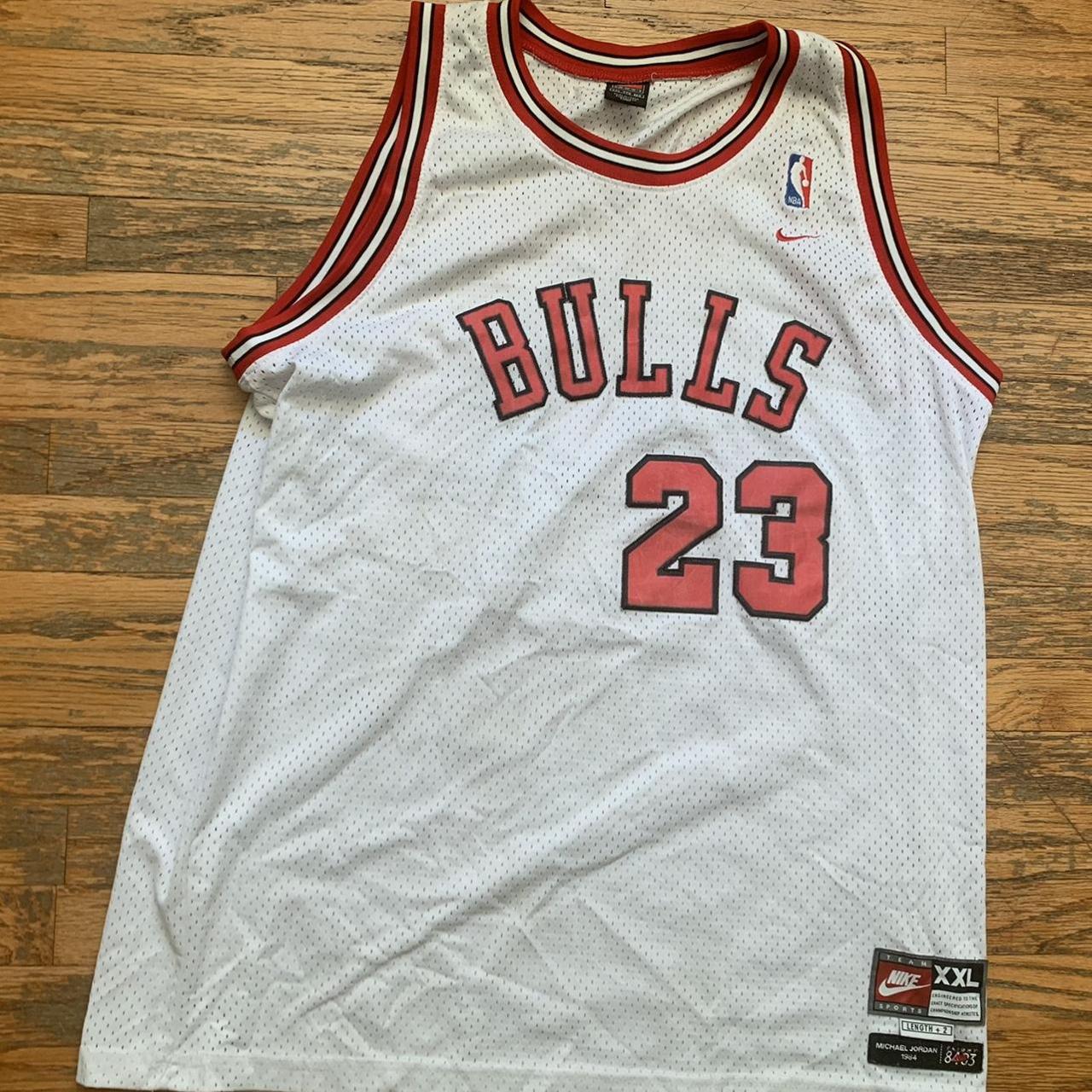 Men's Chicago Bulls jersey with Jordan 23 on the - Depop