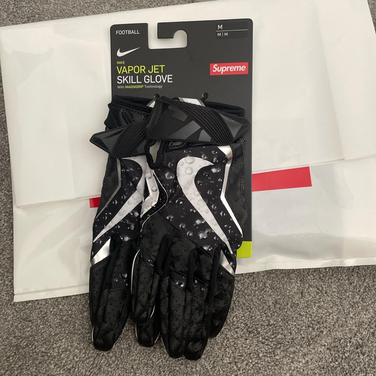 Supreme Nike Football Gloves Supreme Nike Vapor 4.0 - Depop