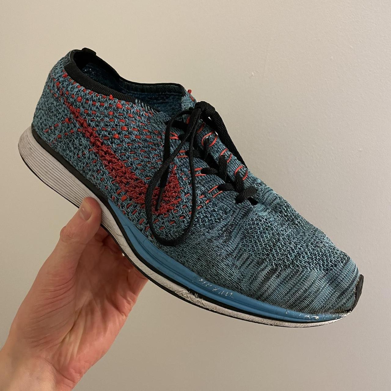 mens nike flyknit racers
