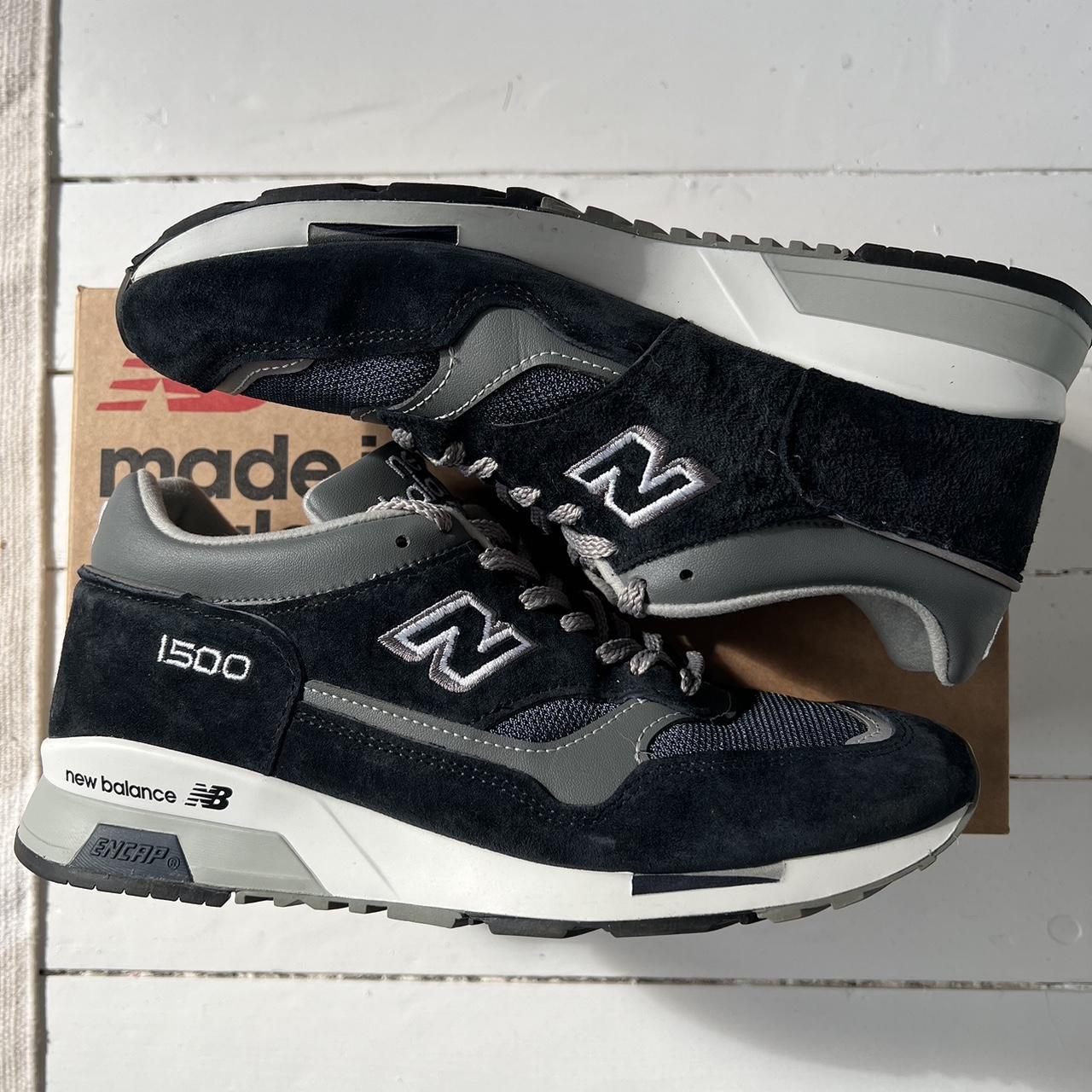 New Balance Men's Navy and Grey Trainers | Depop