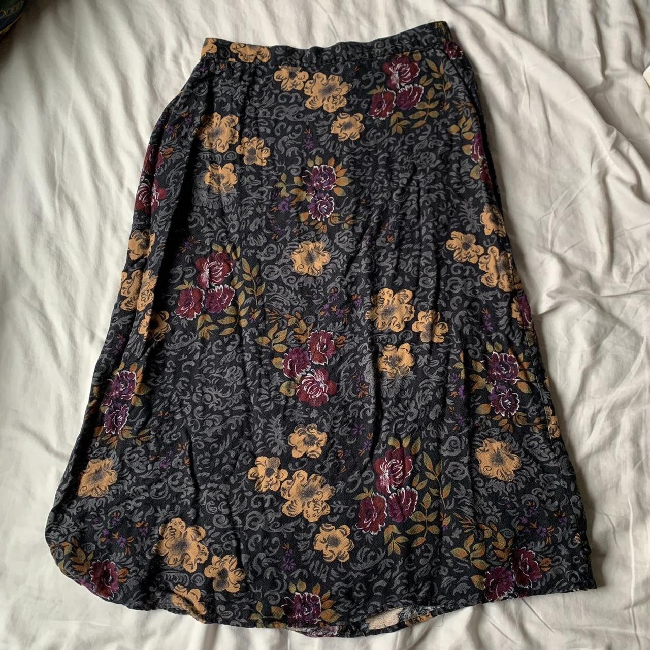 Whimsigoth Sag Harbor floral midi skirt ️🖤🌙 There... - Depop
