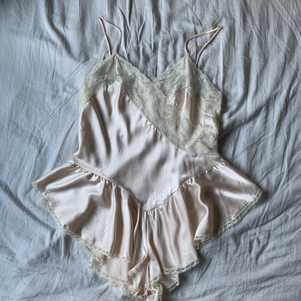 How do y'all feel about second hand lingerie? (Ex: I have sold similar  lingerie sets worn only for photoshoots before, and they actually sold  quickly with just flat lay pics, but I know some ppl think it's gross) :  r/Depop