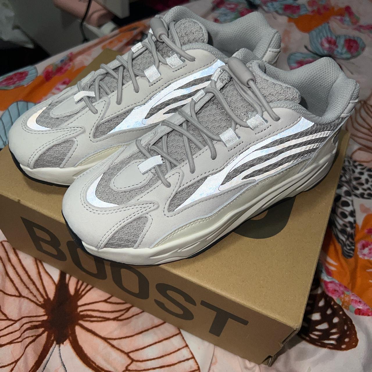 Yeezy boost 700 hot sale kid sizes