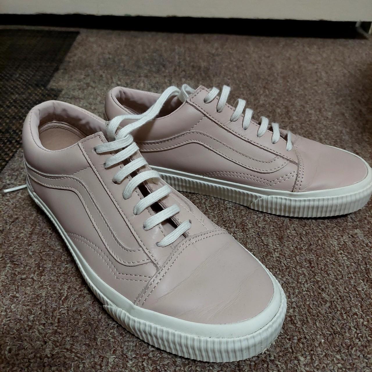 Light pink hot sale leather vans