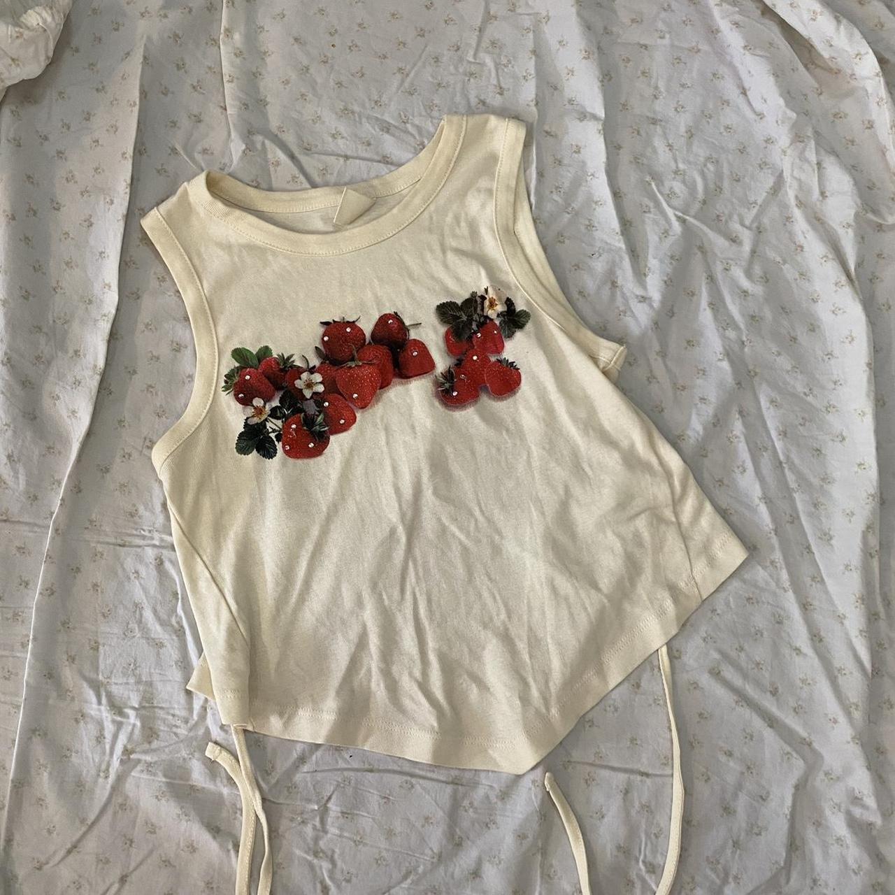 Urban Outfitters Women's Cream and Red Crop-top
