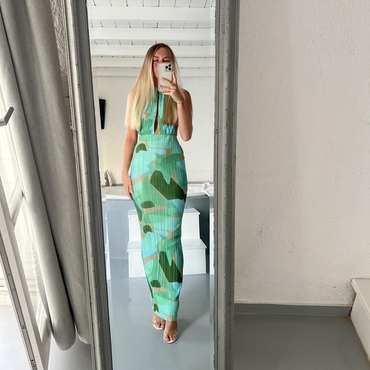 Pretty Little Thing Green Patterned Dress Worn Once Depop pretty-little-thing-green-patterned-dress-worn-once-depop