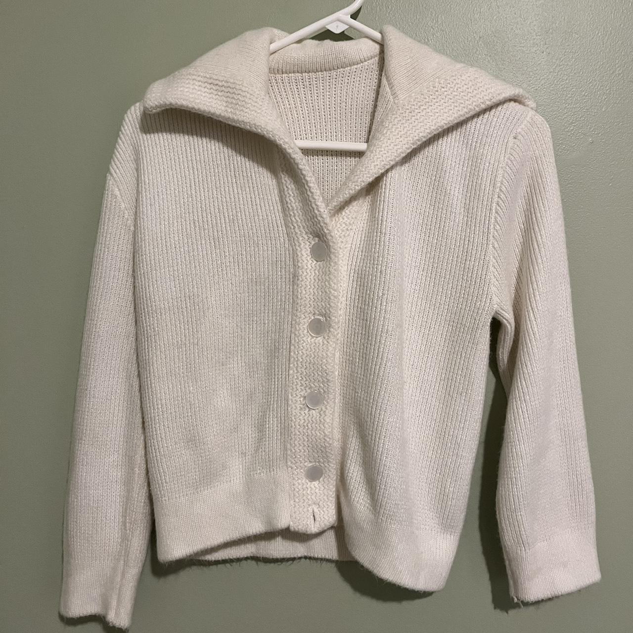 Adorable vintage white/cream sweater. Vintage,... - Depop