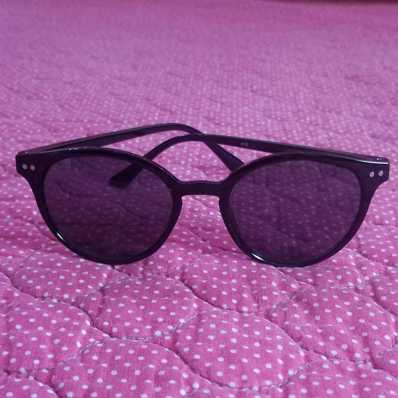 H&M black on black sunnies - Depop