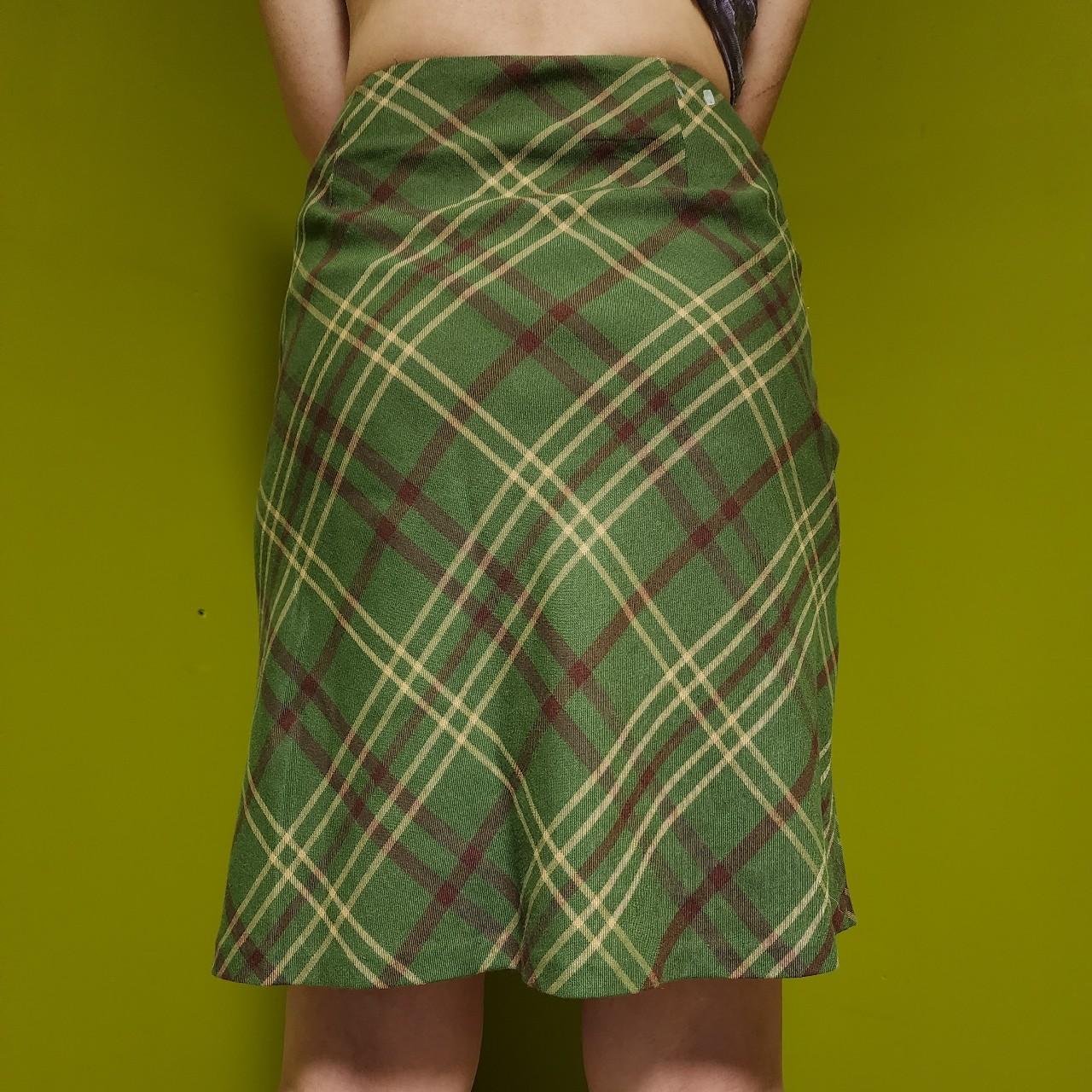 90s vintage green plaid skirt! Excellent condition... - Depop
