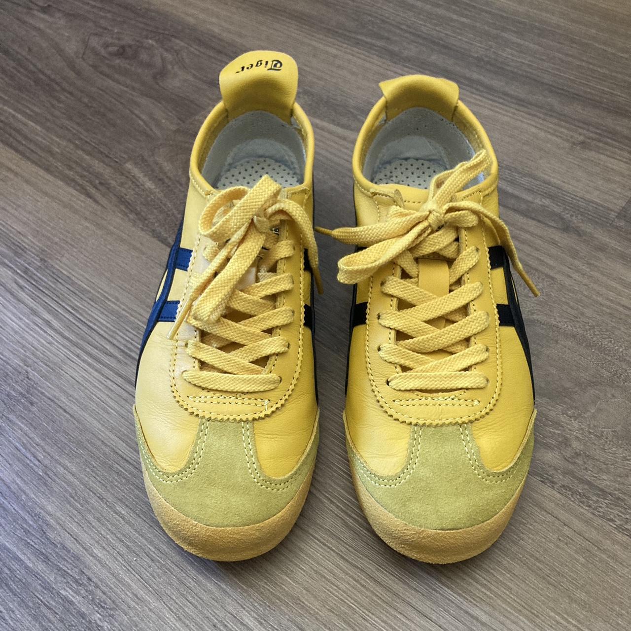 Onitsuka Tiger Women's Yellow and Black Trainers | Depop