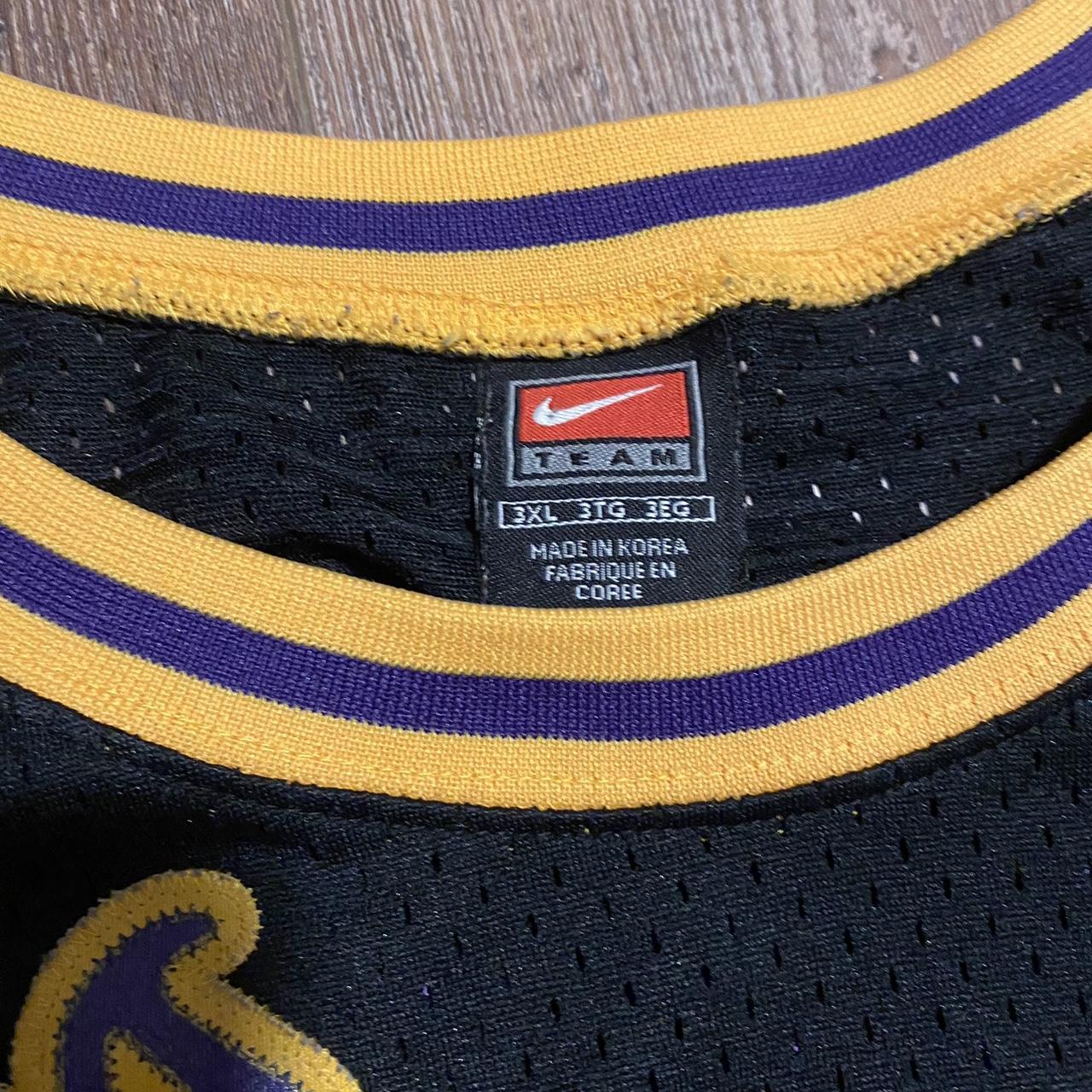 Kobe Jersey size L used ( number fell off during - Depop