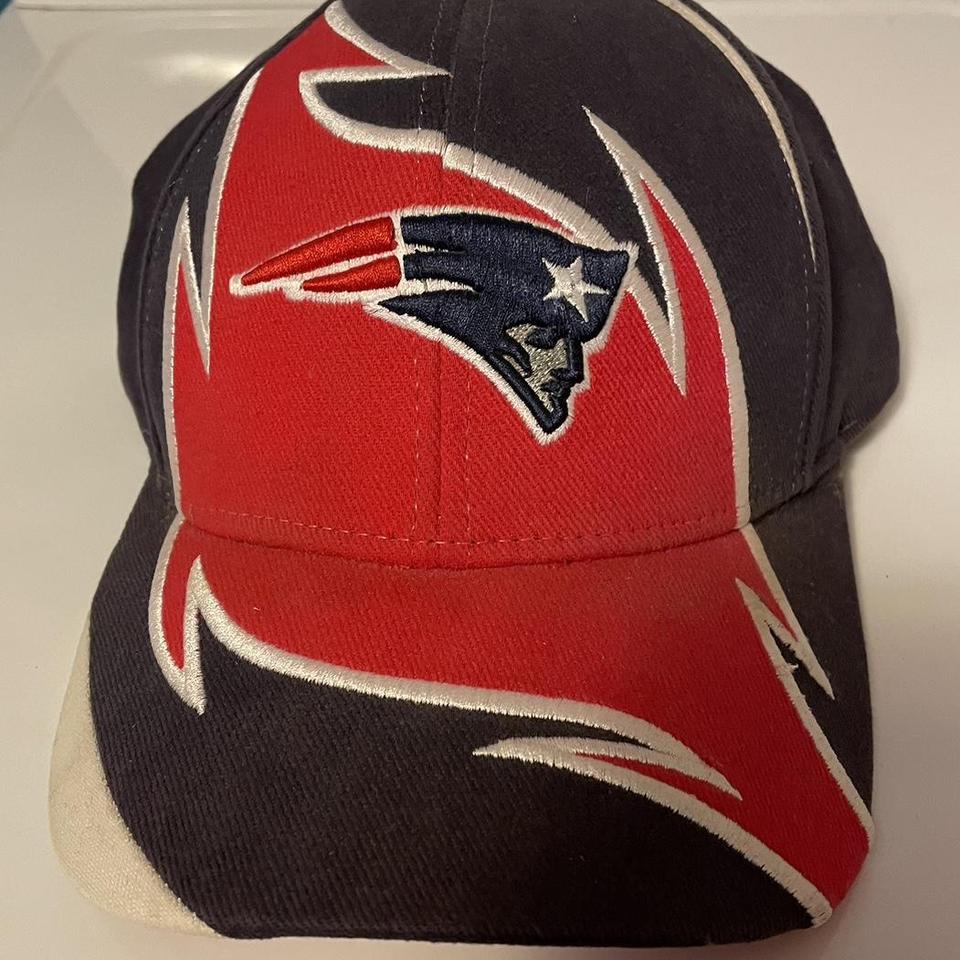 Vintage Reebok patriots hat. Slight stain inside - Depop