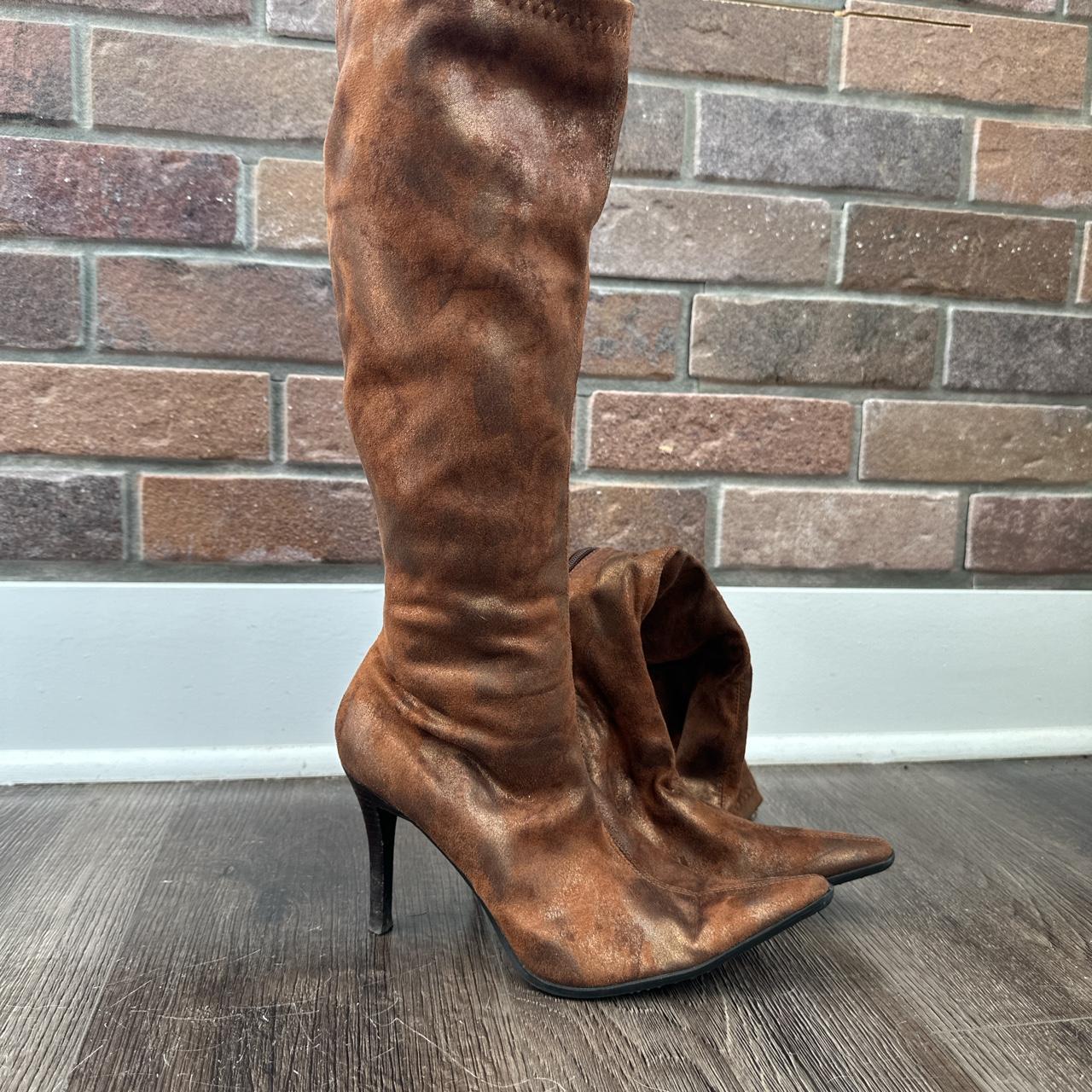 Shiny brown outlet boots