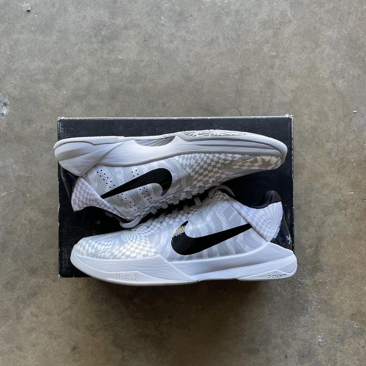 Nike Kobe 5 Protro Zebra PE US M 8 Kobe 5 Protro Zebra ⁄ Demar Derozan PE Review \u0026 On Foot