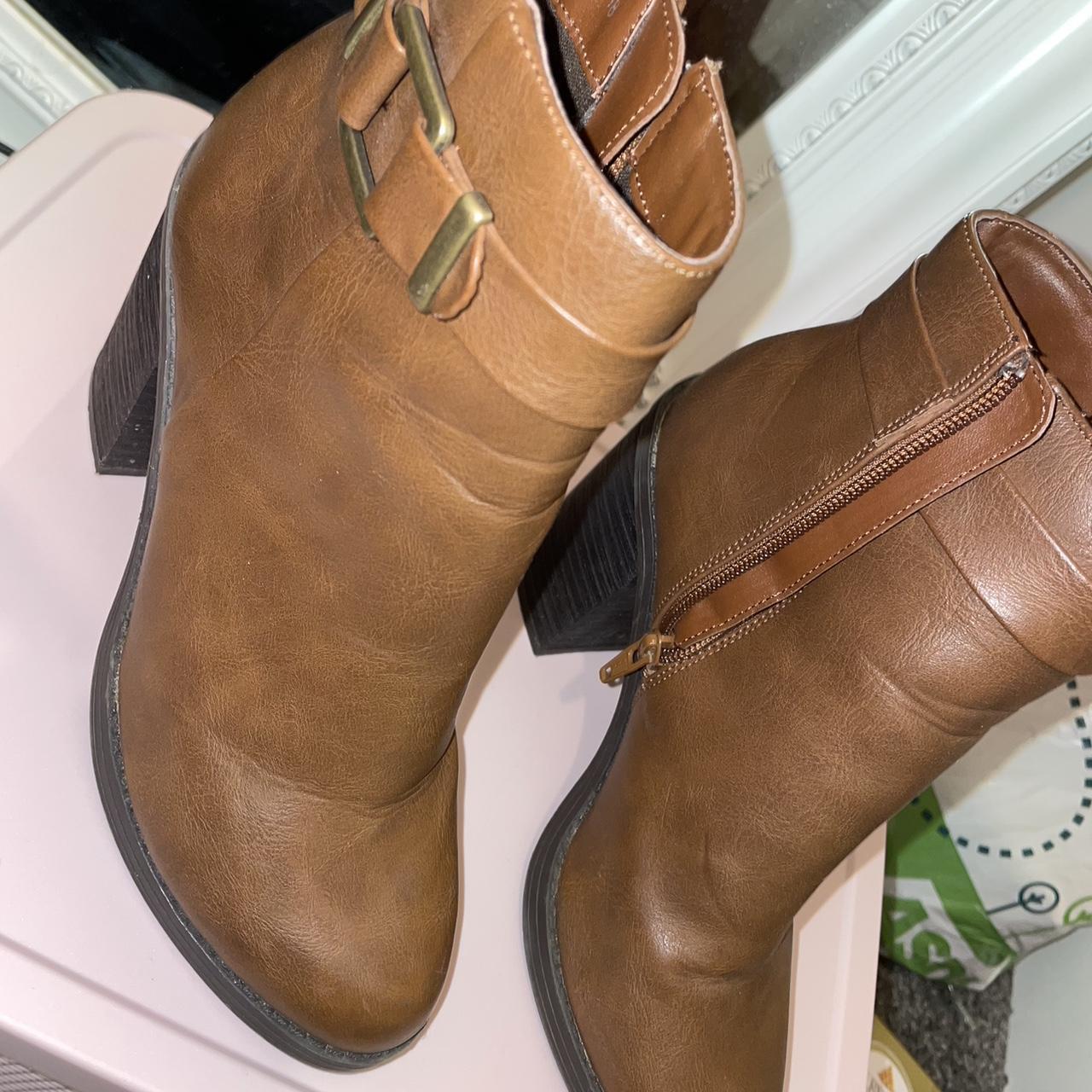 Womens new look tan boots Depop