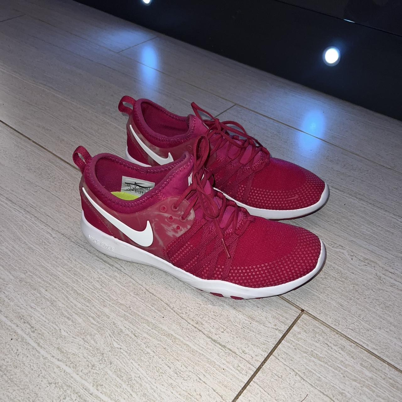 womens nike pink trainers