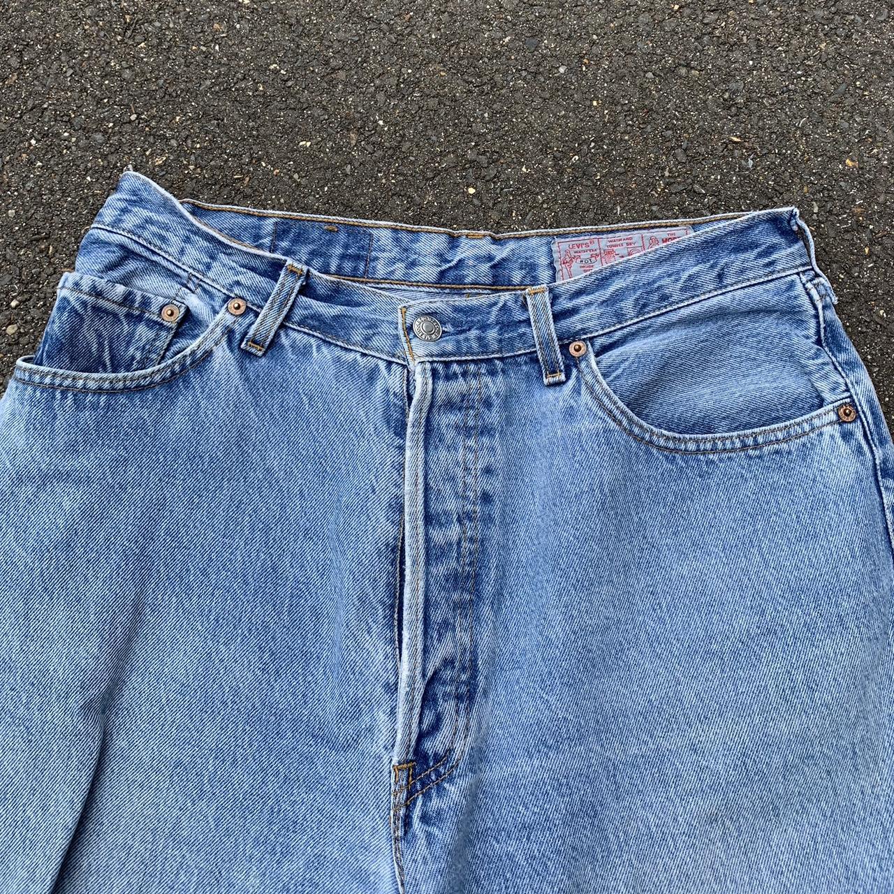 Vintage Levi’s 901 high waisted jeans in excellent... - Depop