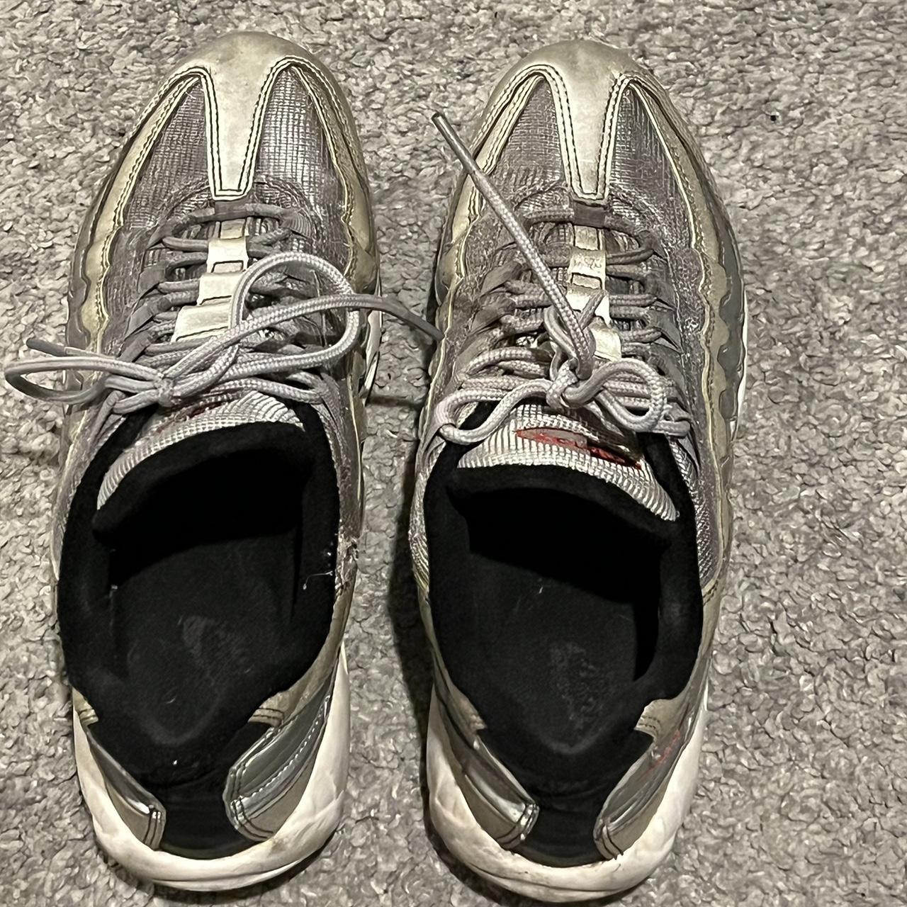 mens silver nike trainers