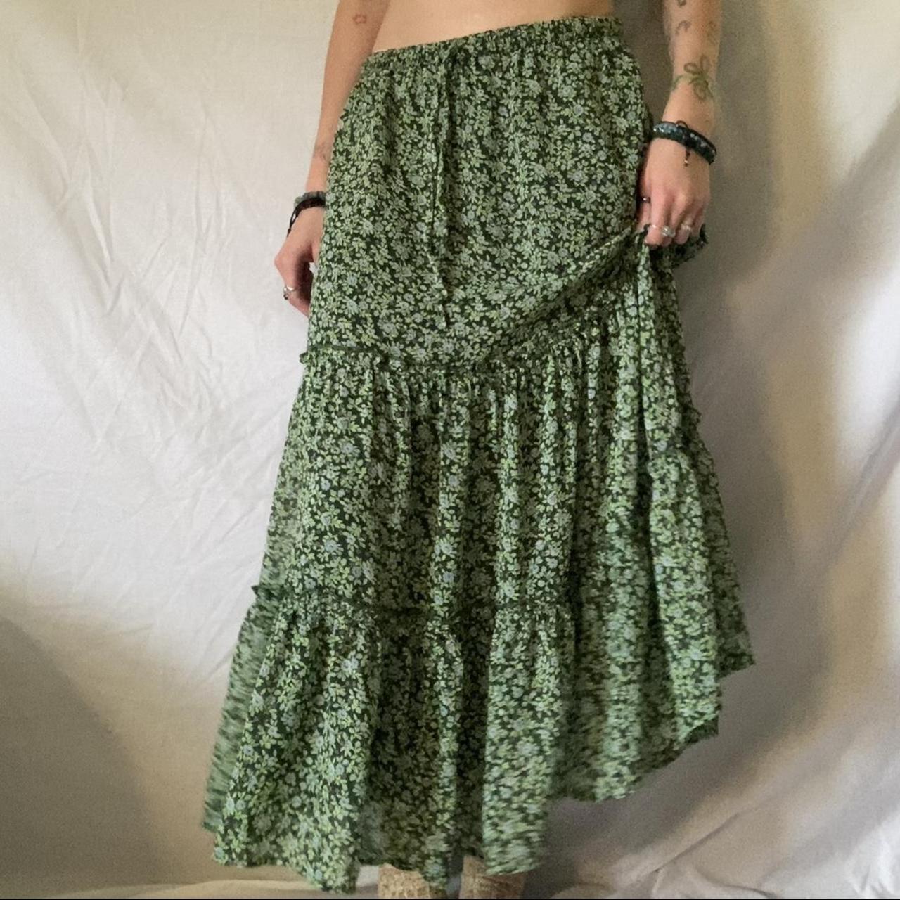 Aerie Women's Green Skirt | Depop