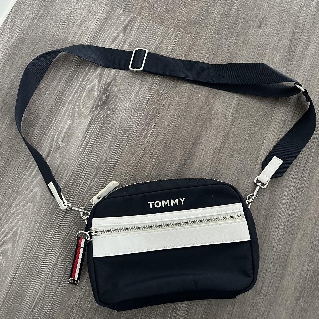 Tommy Hilfiger Women's White and Navy Bag Depop