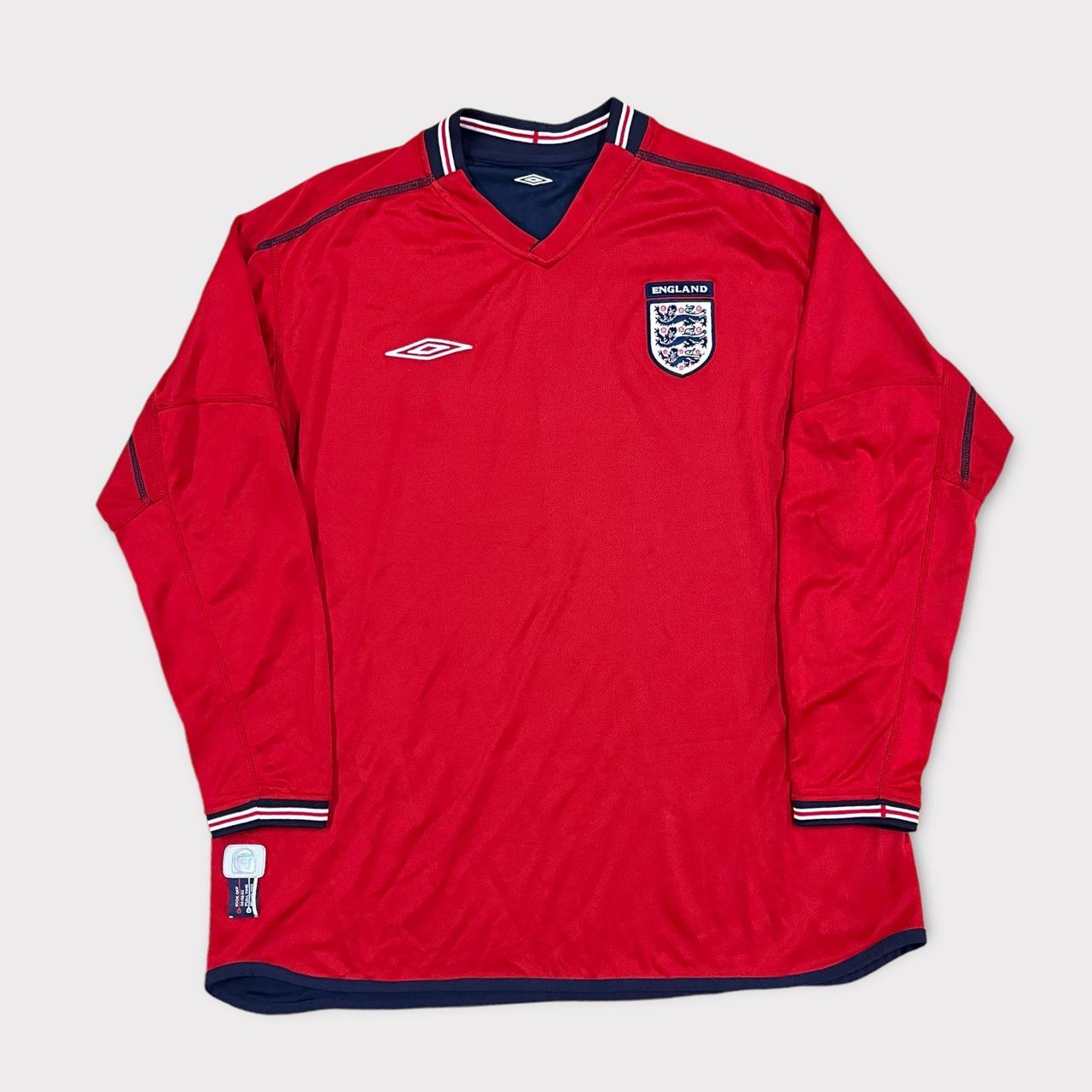 Umbro England football 2004 jersey 🏴󠁧󠁢󠁥󠁮󠁧󠁿... Depop
