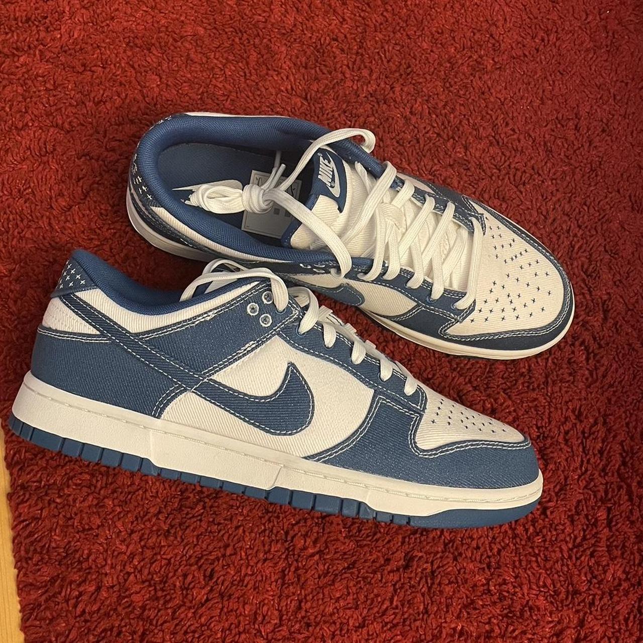 Nike Men's White And Blue Trainers 