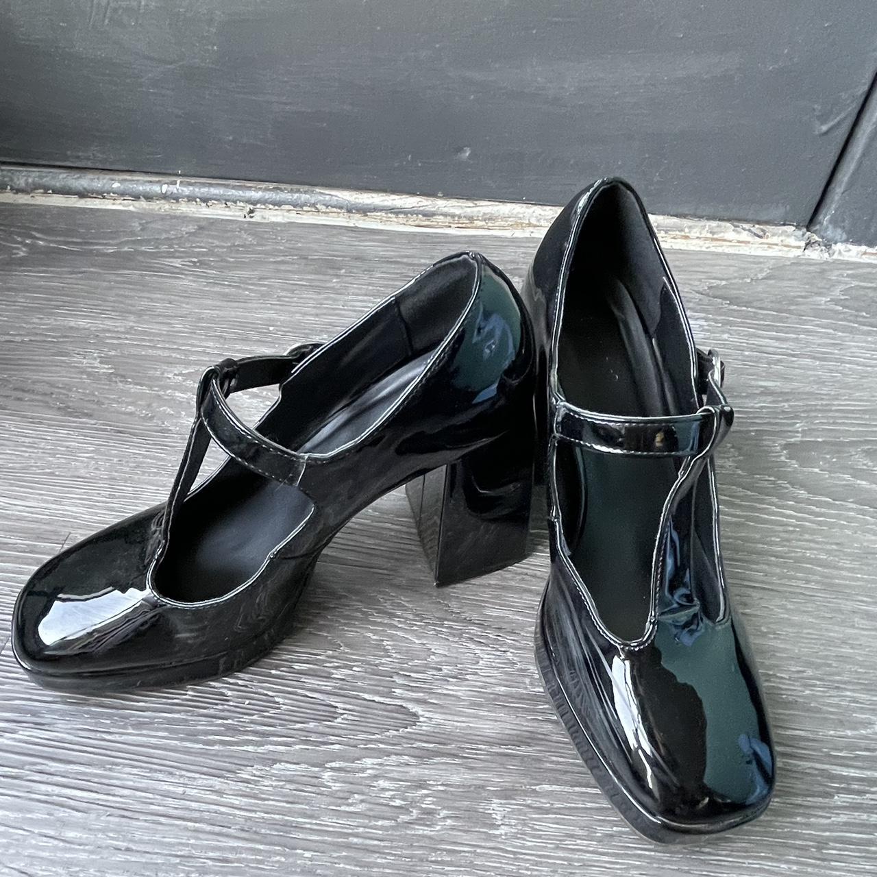black leather mary jane heels