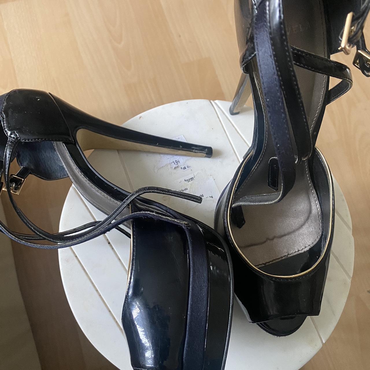 carvela navy heels