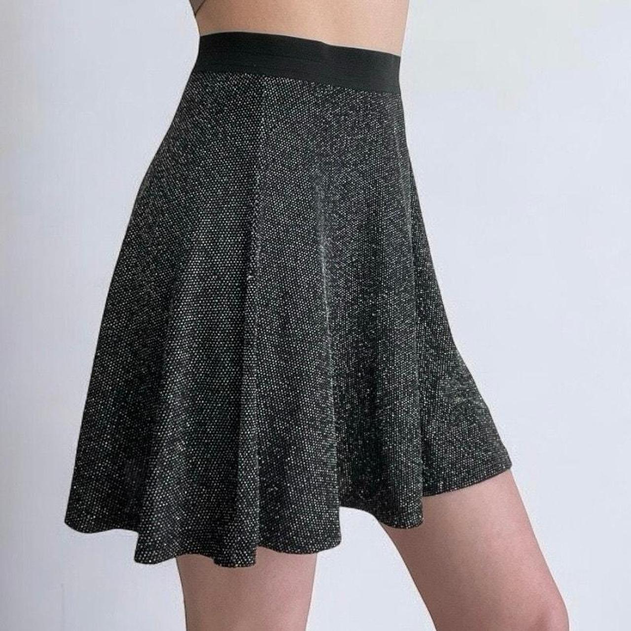 item listed by lizaslooks