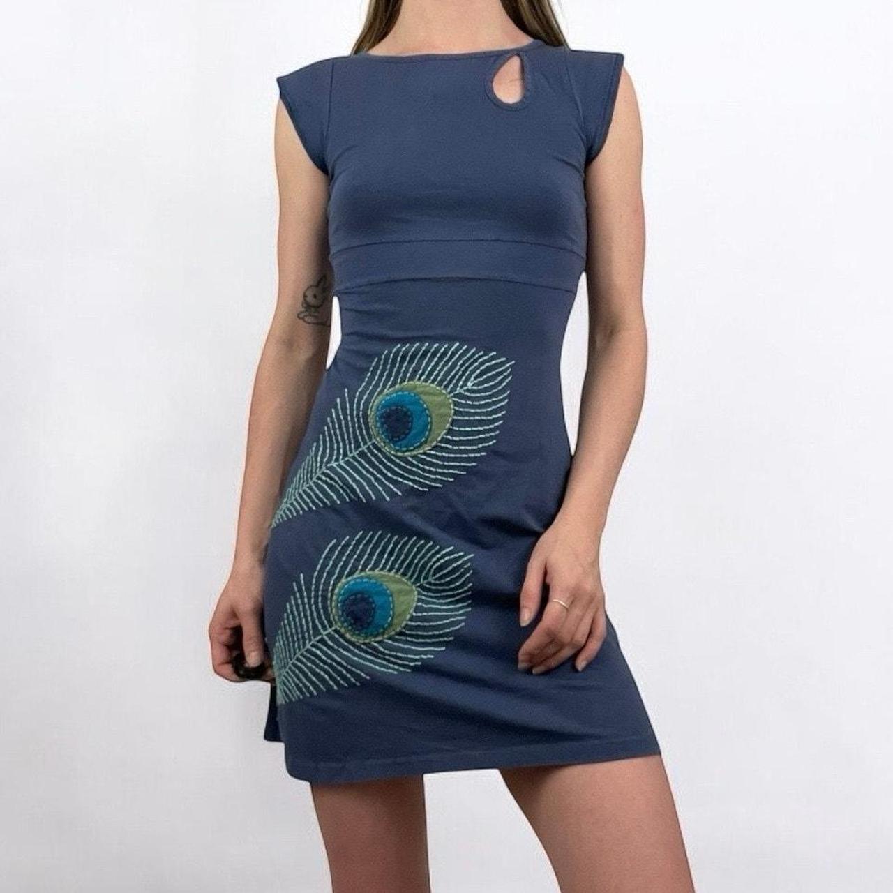 item listed by lizaslooks