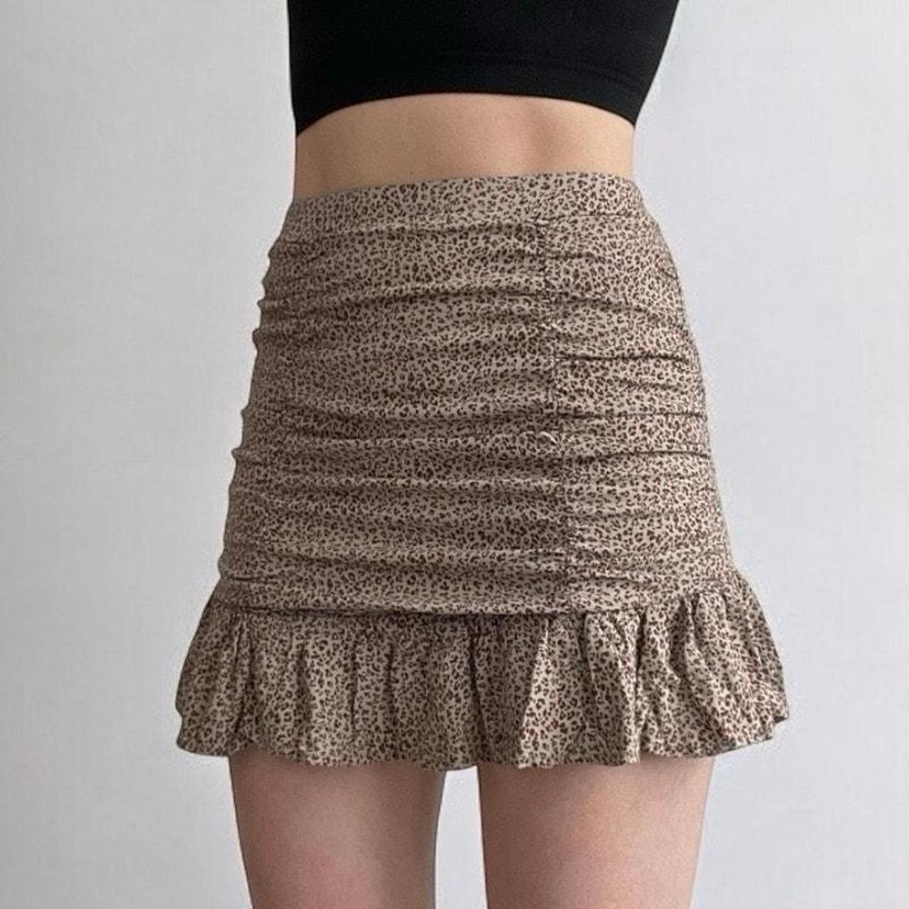 item listed by lizaslooks