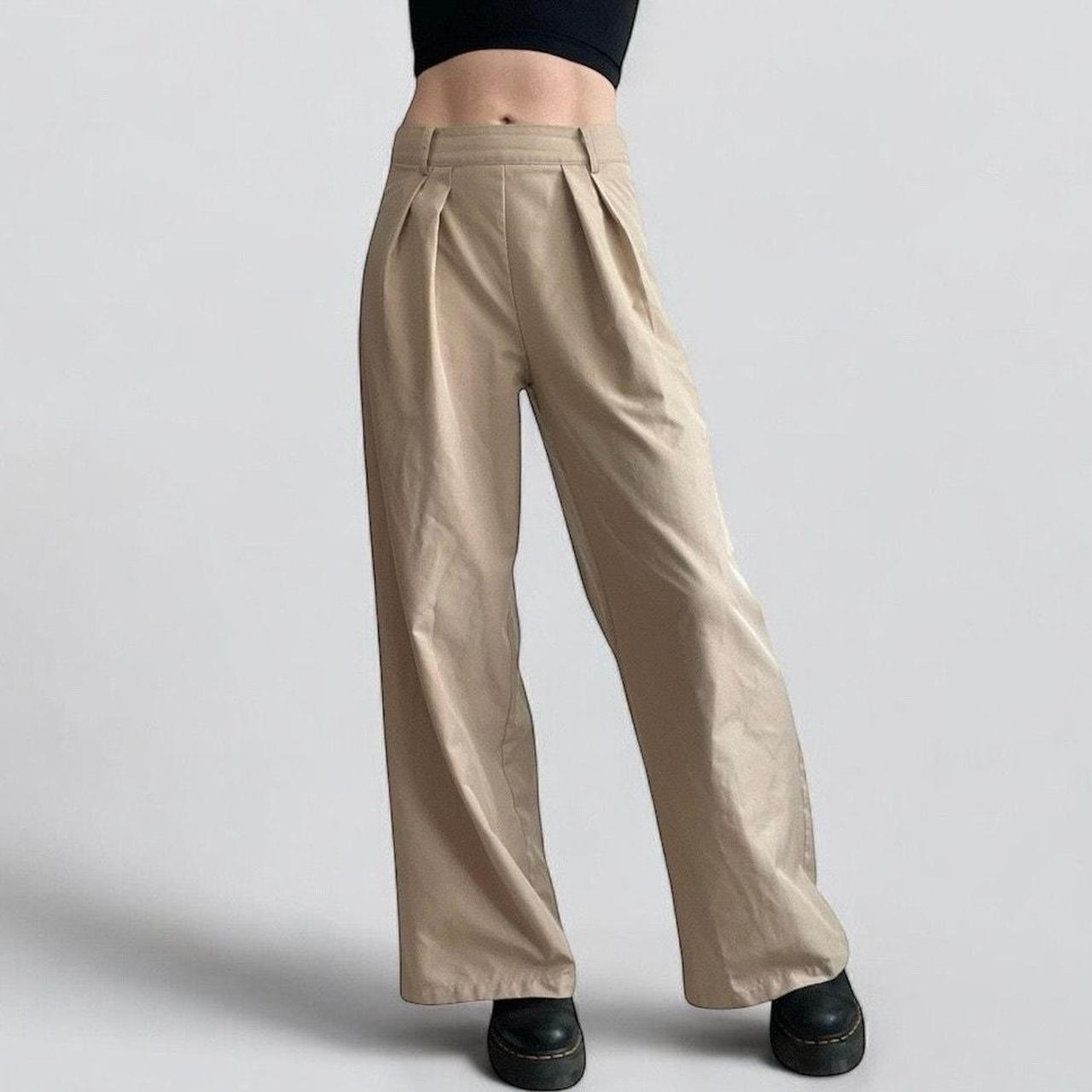 item listed by lizaslooks