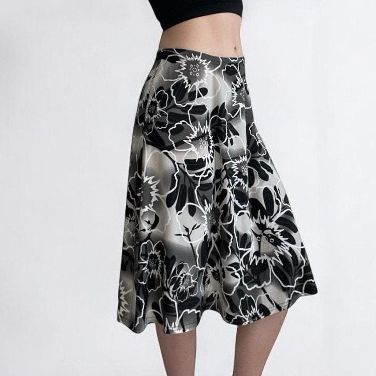 item listed by lizaslooks