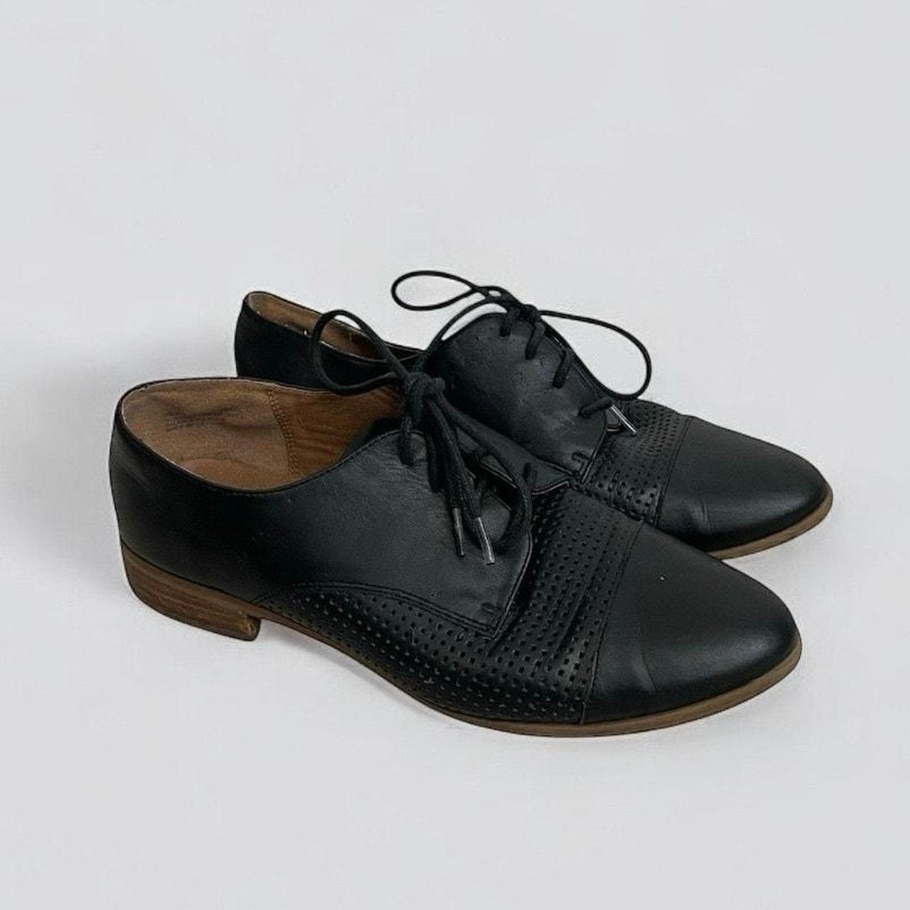 item listed by lizaslooks