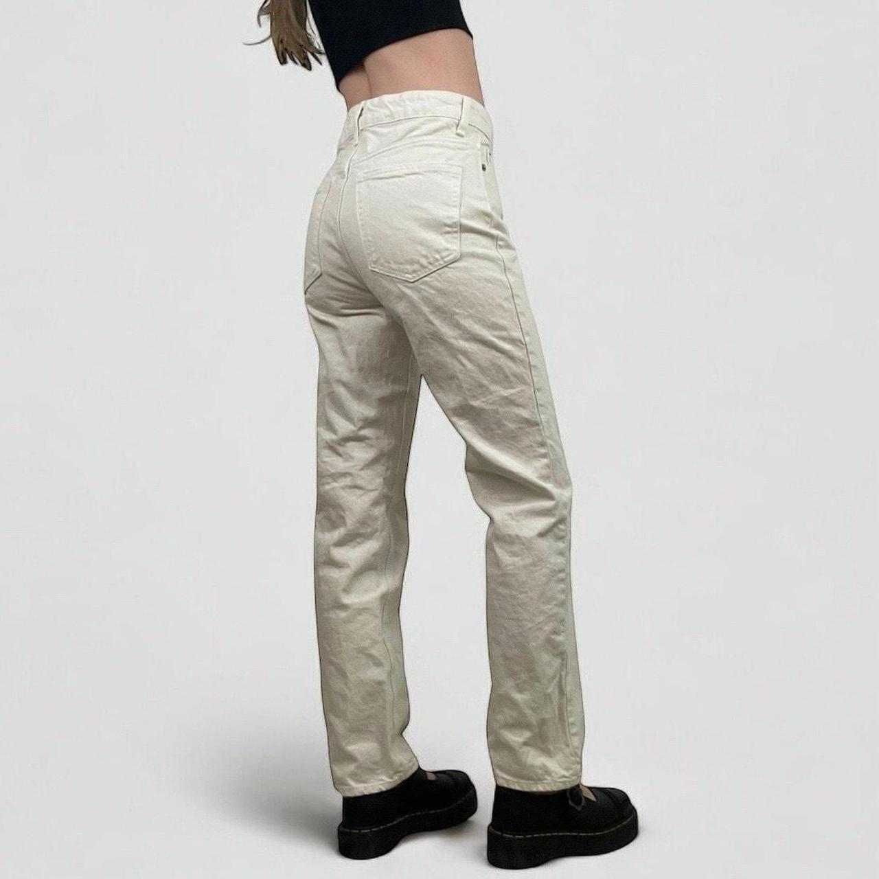 item listed by lizaslooks