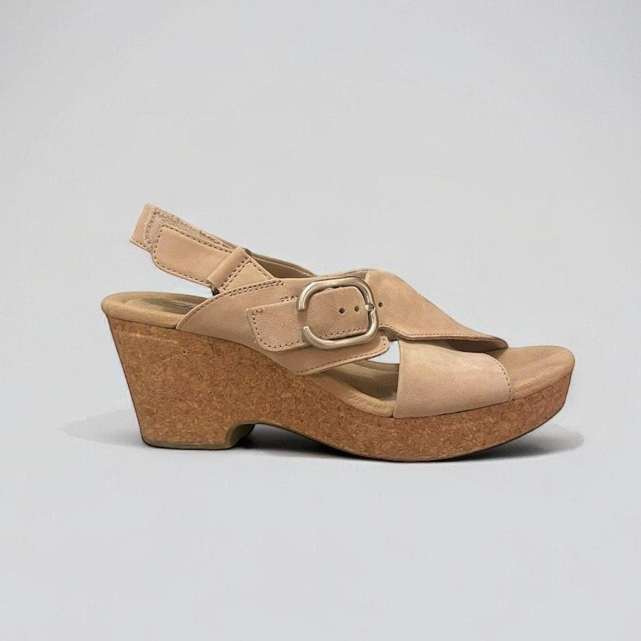 item listed by lizaslooks