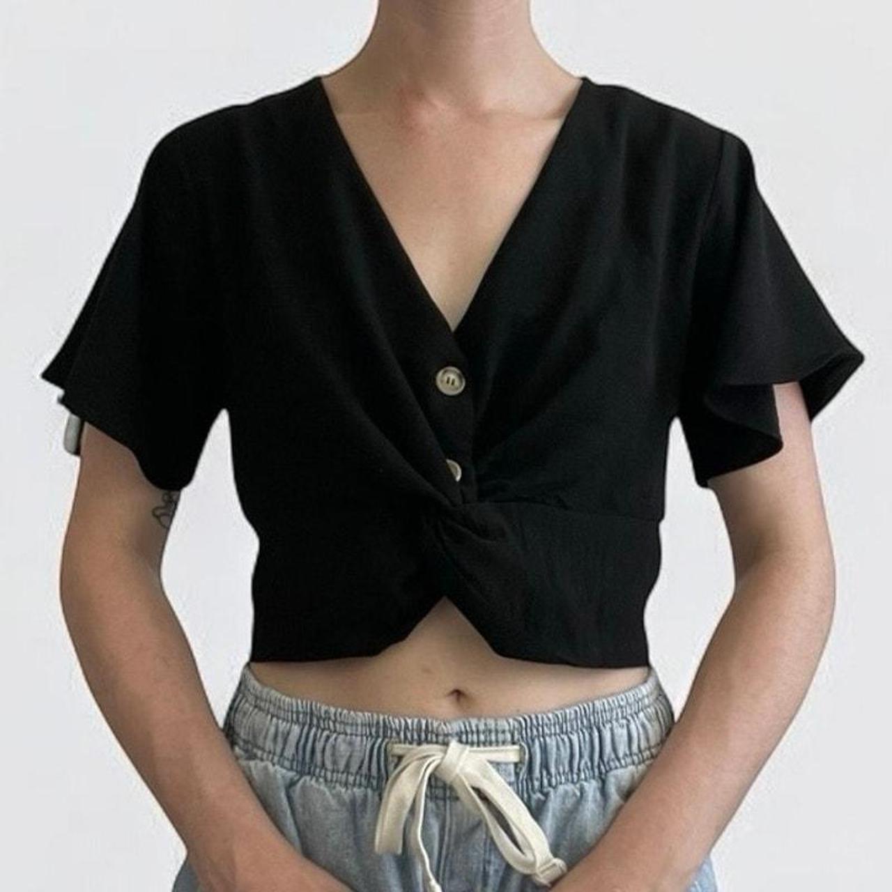 item listed by lizaslooks