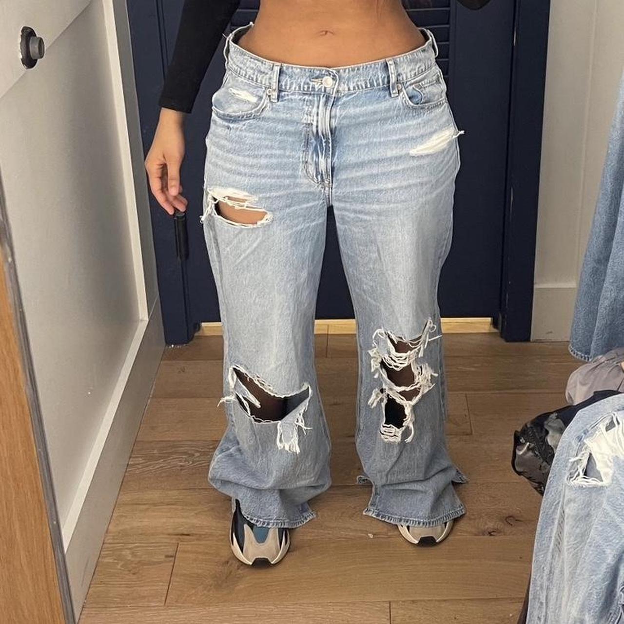 Light wash, American Eagle ripped jeans. Rarely - Depop