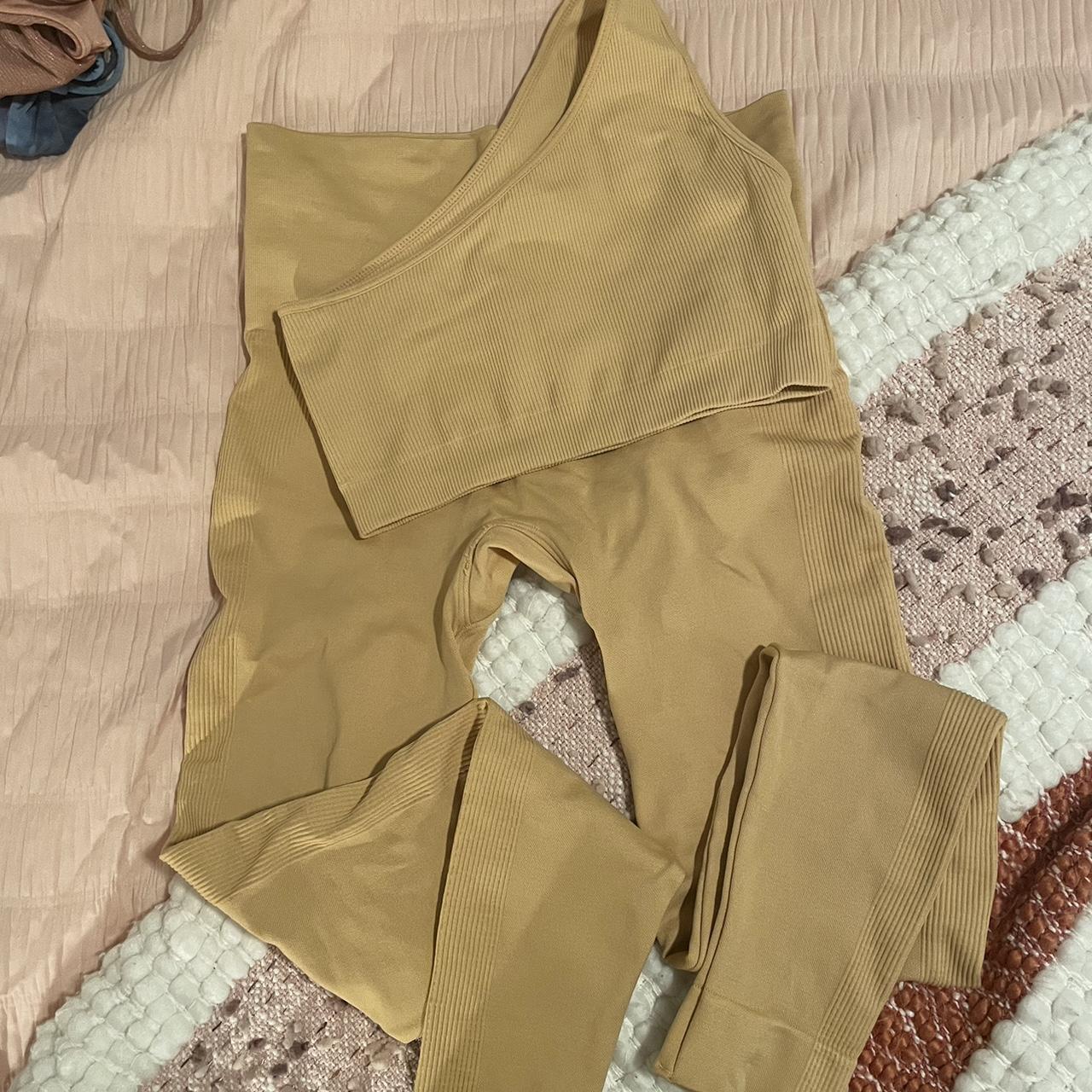 Alo Yoga Women's Yellow Leggings Depop