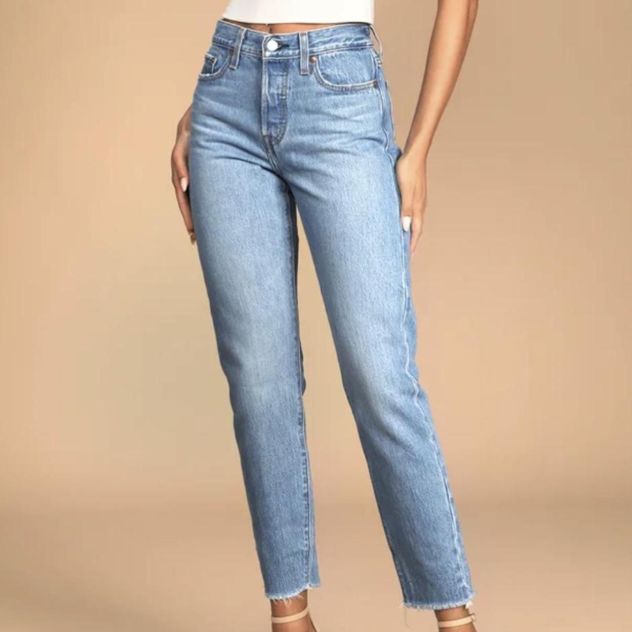 Levi's wedgie high shop rise tapered leg