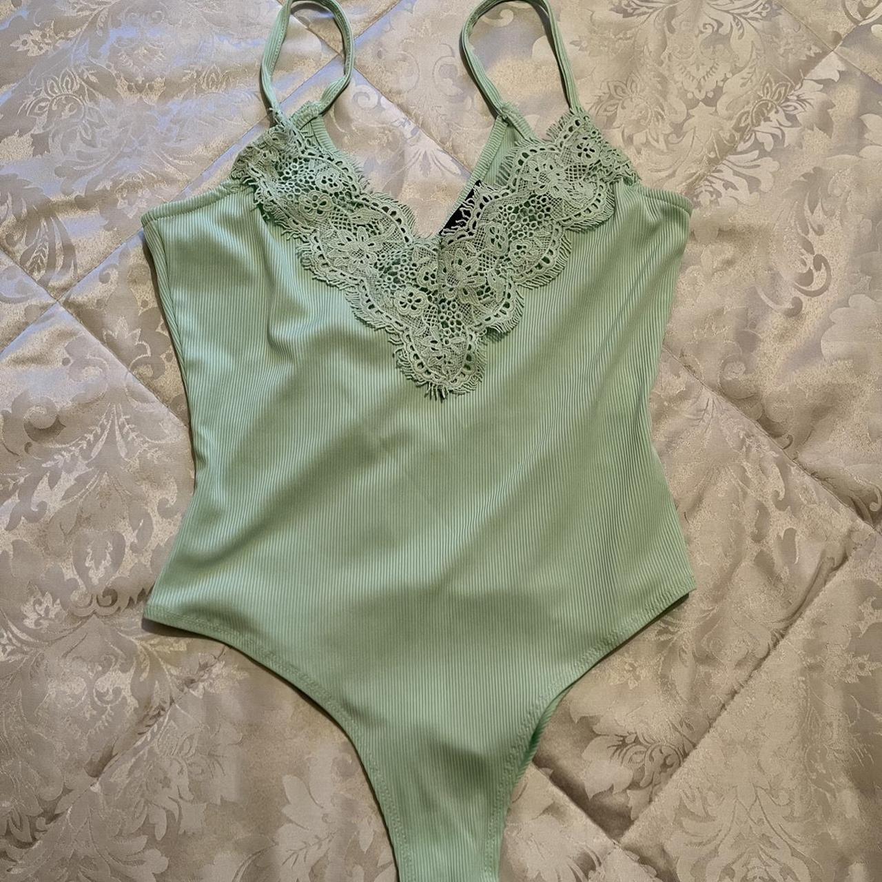 New look mint green lace bodysuit Depop