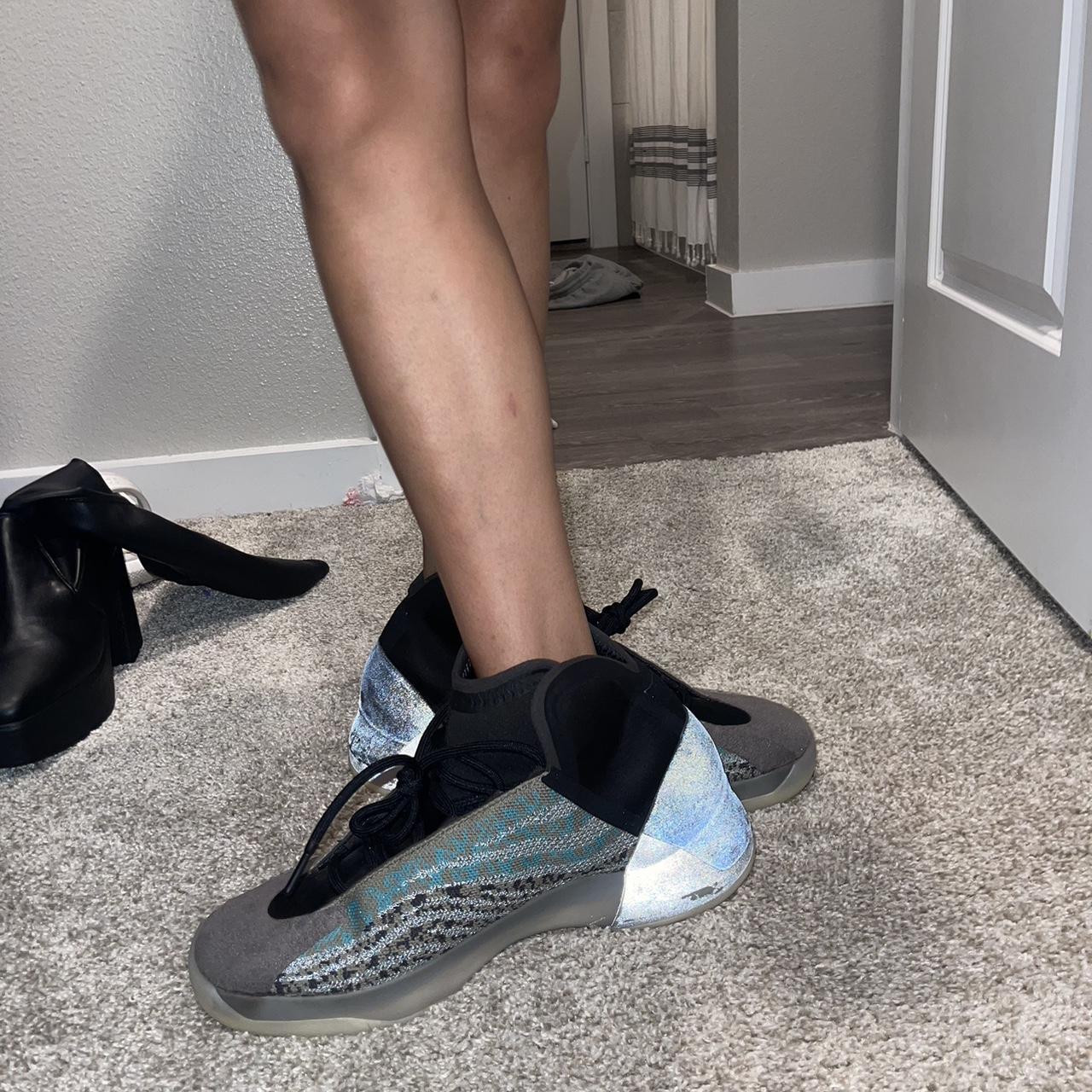 On Feet Qntm Teal Yzy Qntm Sea Teal Teal Blue Yeezy Quantum Yeezy